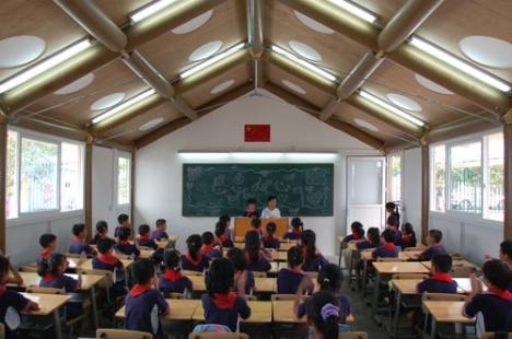 shigeru-ban-paper-tube-schools-china.jpg